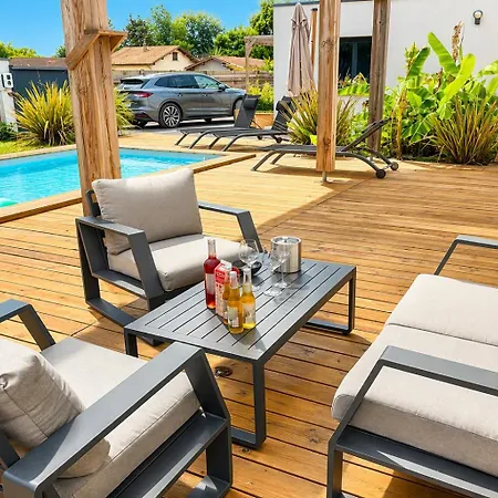 Villa Grande Maison Familiale Climatisee Avec Piscine Chauffee - 12 Personnes